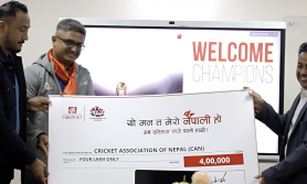 डिशहोमले क्रिकेट खेलाडीलाई दियो नगद पुरस्कार