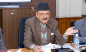 ‘वैशाखअघि नै कन्ट्री रेटिङ गराउँछु, नेपालमै लगानी गर्नुपर्ने कारण दिन सक्छु’ : अर्थमन्त्री