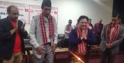 कर्मचारीले राजनीति स्वार्थ  बोकेर हिड्दा प्रशासनिक विकृती आयो : उर्जामन्त्री भुसाल
