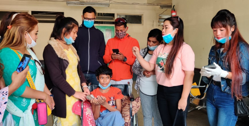 मिलिजुली परिवारद्धारा महेश रानालाई आर्थिक सहयोग