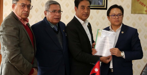 एक नेपाली एक पर्यटक रणनीति बनाउन मन्त्री किराँतीलाई चेम्बरको सुझाव