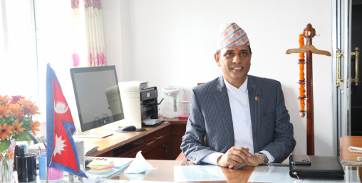 नवनियुक्त अर्थसचिव मरासिनीले गरे पदबहाली, एसएमईको प्रवद्र्धनमार्फत रोजगारी बृद्धि गर्ने प्रतिवद्धता