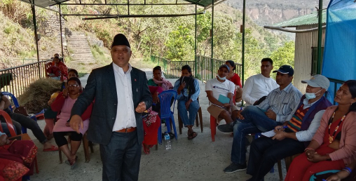 ‘बचत कसरी गर्ने थाहा पाउन वित्तीय साक्षरता आवश्यक छ’