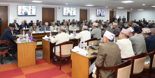 प्रधानमन्त्री दाहालद्वारा सचिवहरुलाई तीस बुँदे निर्देशन