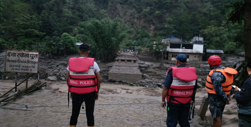 पाँचथरमा बाढीबाट ठूलो क्षति, एक बालिकासहित ६ जना सम्पर्कविहीन