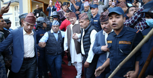 झापामा पूर्वराजा ज्ञानेन्द्र शाहलाई भव्य स्वागत(फोटो फिचर)