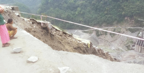 जोखिममा रहेको अरुण तेस्रोको बाँध निर्माणस्थल अनुगमन