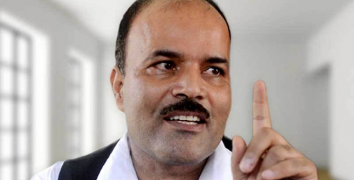 उपसभापति निधिका कारण सभाषद डा. सिंहले राजीनामा दिए