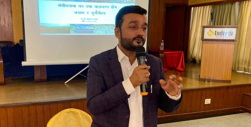 विदेशी काठ आयातलाई प्रतिस्थापन गर्छौंः मन्त्री यादव