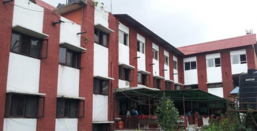 भक्तपुर अस्पतालमा ११६ वर्षपछि आइसियू सेवा, ५ वर्षदेखि थन्किएकाे सामान बल्ल प्रयोगमा