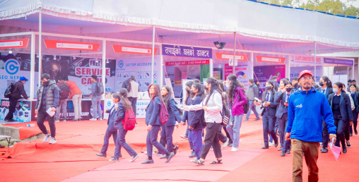 क्यान इन्फोटेकको दोस्रो दिन, अफर स्टलमा अवलोकनकर्ताको भीड