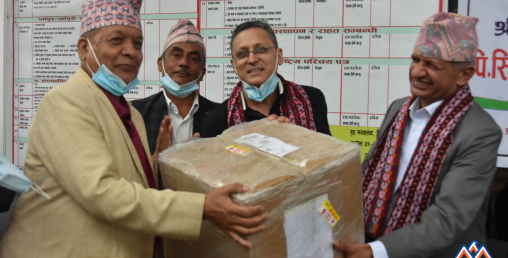 आम्दा अस्पताल, दमक र सीसीएमसी, गुल्मीका लागि स्वास्थ्य सामाग्री सहयोग