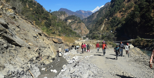 म्याग्दीको ग्रामिण भेगमा पूर्वाधार अभाव कायमै