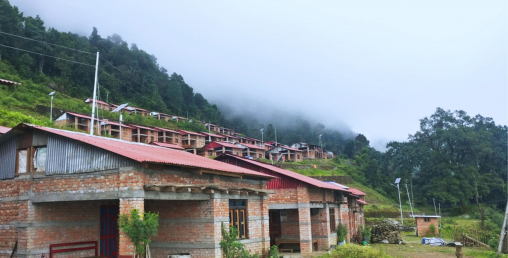 दोलाखामा २० प्रतिशत घरका मानिस गायव, खण्डहर बन्ने चिन्ता