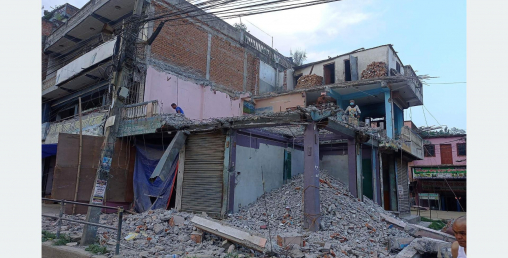 डुम्रेका छसय ३१ घरटहरा भत्काईंदै, २२ करोड ४५ लाख मुआब्जा दिइने