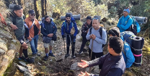 पुरानै लयमा फर्कियो हेलम्बुको पर्यटन व्यवसाय