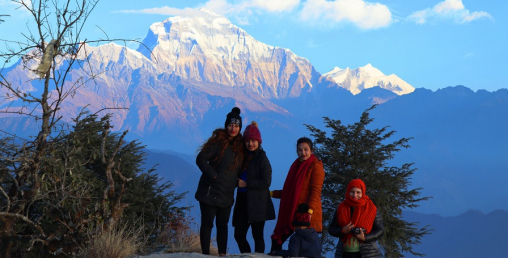 धम्जास्थित पर्यटकीयस्थल बेलढुङ्गामा आन्तरिक पर्यटक