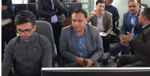 लक्ष्मीपुजालाई झिलिमिली बनाउन कुलमान घिसिङ राती कन्ट्रोल रुममा