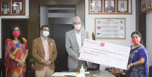 कोरोना कोषमा सनराइज बैंकले दियो ७९ लाख सहयोग