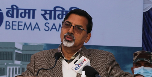 शेयर बजारमा धेरै समस्या छन्, विज्ञहरुसँग छलफल भइसकेको छः अर्थमन्त्री