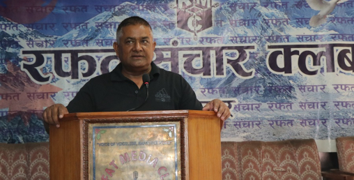 भक्तपुर क्षेत्र नं २ मा सिंगल सिंगल भिड्छु भन्नेहरुलाई धूलो चटाइने