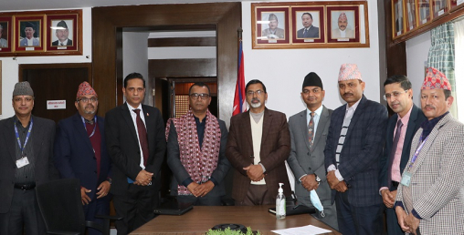 सेबोनका नवनियुक्त अध्यक्षलाई अर्थमन्त्रीको निर्देशन, कसैको प्रभावमा नपरि काम गर्नुहोस