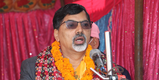‘ढुङ्गा व्यापार’ तत्काल बन्द गरी सडक निर्माणमा तीव्रता अर्थमन्त्रीको निर्देशन