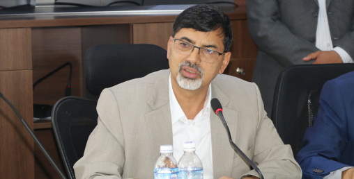 बैंकका शाखा खोलेर मात्र पुग्दैन, छिटो छरितो सेवा प्रवाहमा ध्यान दिनुपर्योः अर्थमन्त्री