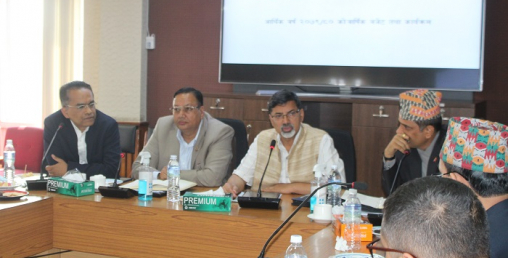 शिक्षामन्त्रीले अर्थमन्त्रीसँग भने- ‘यो पटक मन फुकाइदिनुहोस्, शिक्षामा २० प्रतिशत बजेट व्यवस्था गरौं’