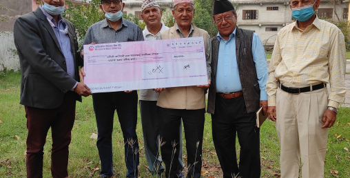 मुक्तिनाथ विकास बैंकले गर्यो दमौली खानेपानी संस्थालाई आर्थिक सहयोग