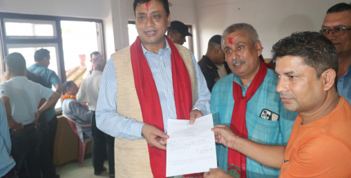 मकवानुरबाट  लोकतान्त्रिक बाम गठबन्धनको तर्फबाट बानिया, उपाध्याय र पराजुली उम्मेदवार