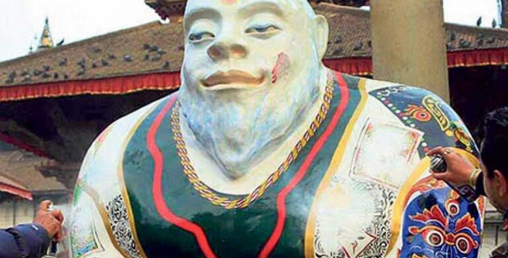 यतीमा ठट्टा ! मस्कट चर्को विवादमा