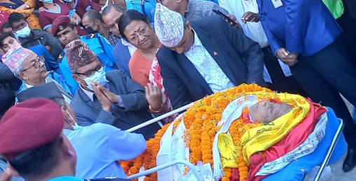 शताब्दी पुरुष जोशीको पार्थिव शरीर श्रद्धाञ्जलिका लागि किष्टमा राखियो