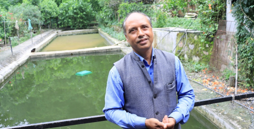 कृषिबाटै कुस्त कमाउँछन् शिव, भन्छन्- युवाले विदेश जानै पर्दैन