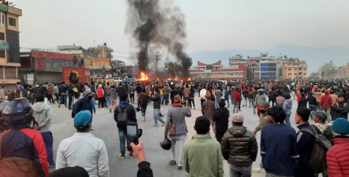 नयाँ बसपार्कमा मोबाइल पसल लुट्ने ४० जना पक्राउ
