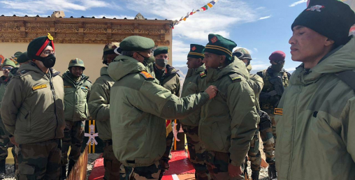 भारतीय सेनाका प्रमुख जनरल नरवणे लद्दाखमा, चिनियाँ सैनिककाे उपस्थिति बढ्यो