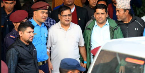 यसकारण महराले सफाई पाए