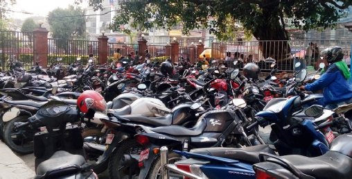 सवारी पार्किङ शुल्क मात्रै  २७५ रुपैयाँ