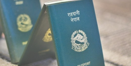 राहदानी वितरण ढिलाइले कामदारलाई तनाव