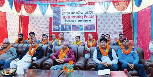 तातोपानीमा १५ करोडको लागतमा होटल बन्दै