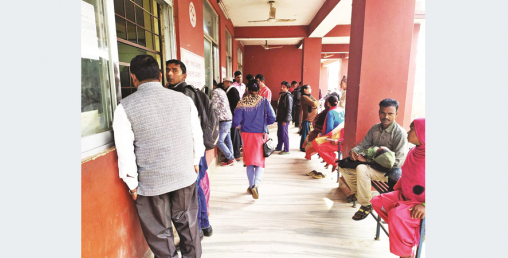 मालपोत कार्यालयमा बिचौलियाको राज, नबनेको काम बनाउन एक हजार