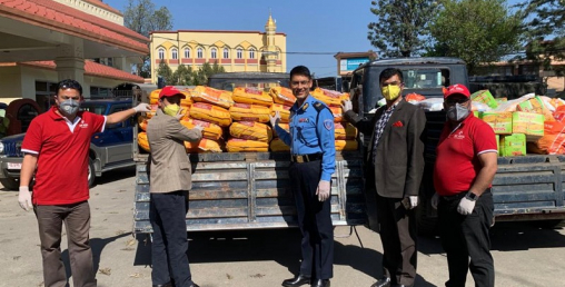 एनआईसी एसिया बैंकद्वारा खाद्यान्न सामग्री वितरण