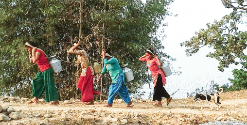 गाउँ काकाकुलः तर, प्रतिगाग्री सय रुपैयाँ पानी किनेर अतिथि गृह निर्माण