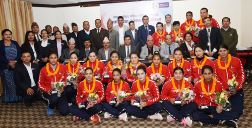 राष्ट्रिय वाणिज्य बैंकद्धारा राष्ट्रिय महिला भलिबल टिमलाई बधाई तथा सम्मान
