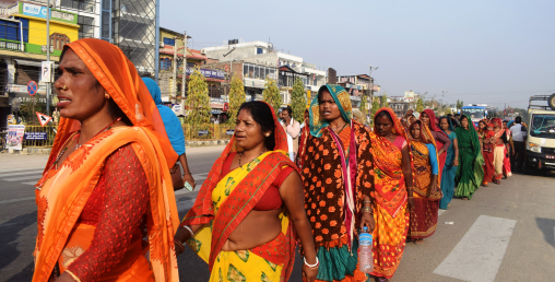 बर्दिबासबाट पैदल हिँडेर काठमाडौं आउँदै मिटरब्याज पीडित