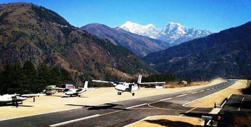 फाप्लु विमानस्थलको प्रवेशद्वार उपयोगविहीन