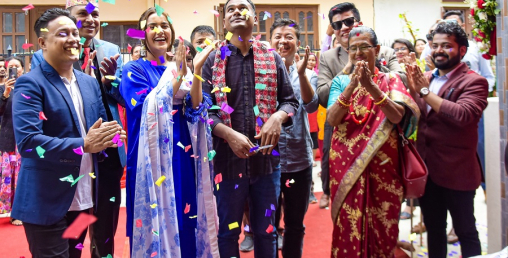 पूर्णले जिते काठमाडौंमा साढे दुइ तले घर, इसेवा मनि ट्रान्सफरले गर्यो हस्तान्तरण