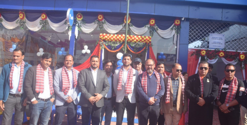 बजाजको नयाँ शोरुम अब गुलरिया, बर्दियामा