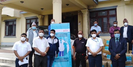 नेपाल रेडक्रस र कोका—कोलाद्वारा सुरक्षा सामग्री वितरण
