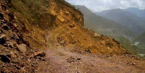 करोडौँको लागतमा बन्यो डोजर मात्र गुड्ने सडक